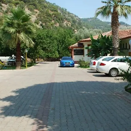 Hotel Grove 2*