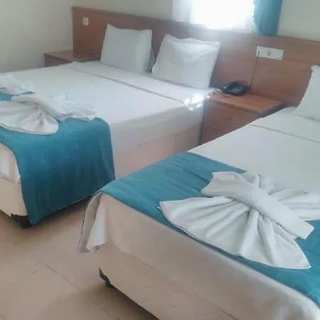 Grove Hotel