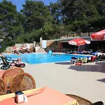 Grove Отель 2*